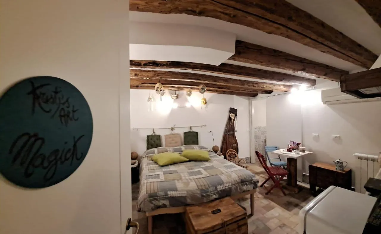 Kristj'S Art Apartment Venice